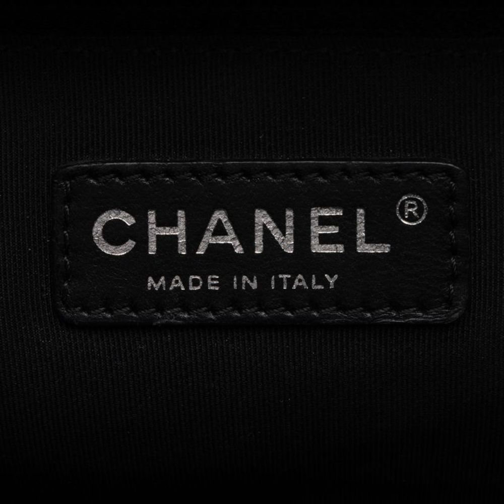 Chanel Patent Leather New Medium Boy Bag - Picture 8 of 15